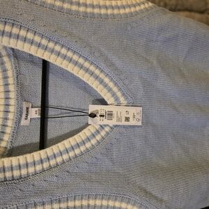 Women's Blue Sweater